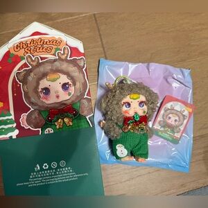 Holiday Plush Keychain/Backpack Charm Doll in Brown and Green - Kids Toys